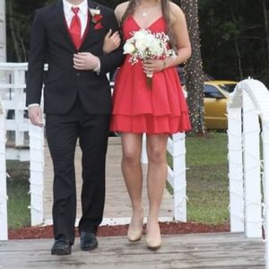 Like New Sleeveless Perfectly Poofy Short Dress